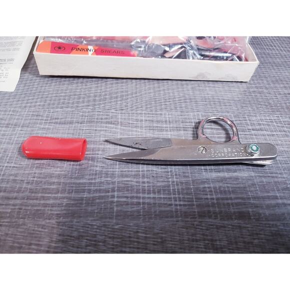 VINTAGE LOT Gold Seal Nippers Scissors - Spitz Pinking Shears & Imra Wool Cuter - Picture 2 of 16